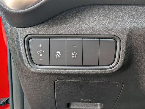 Used 2023 Kia Soul LX w/ LX Technology Package FWD image 14