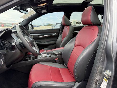 Used 2023 INFINITI QX50 Sport FWD image 15