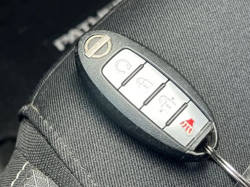 Certified 2022 Nissan Pathfinder SV image 23