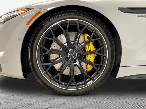 Certified 2022 Mercedes-Benz SL 55 AMG 4MATIC image 33