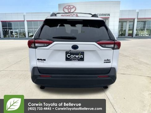 Used 2023 Toyota RAV4 AWD Hybrid image 4