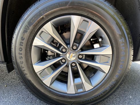 Used 2027 Chevrolet Equinox LT FWD image 40