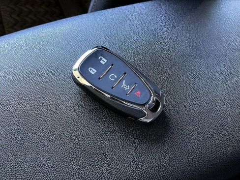 Used 2022 Chevrolet Equinox LT FWD image 32