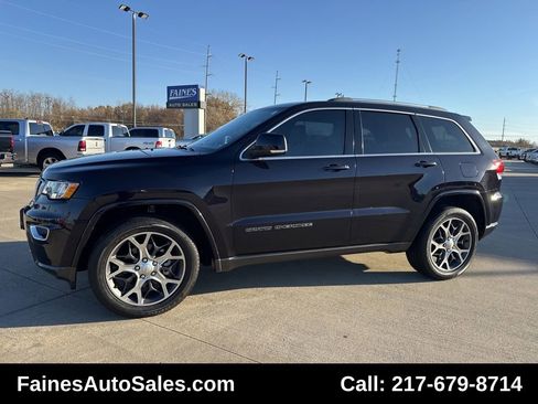 Used 2018 Jeep Grand Cherokee Limited image 7