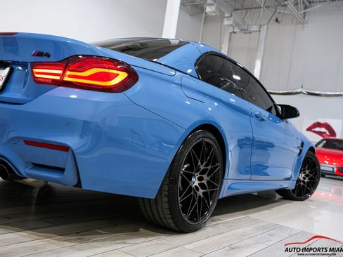 Used 2020 BMW M4 Convertible w/ Competition Package image 35
