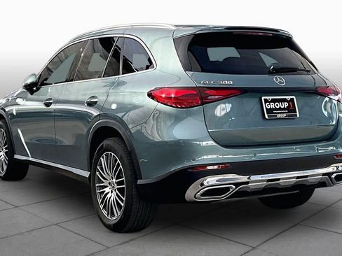 Used 2025 Mercedes-Benz GLC 300 image 12