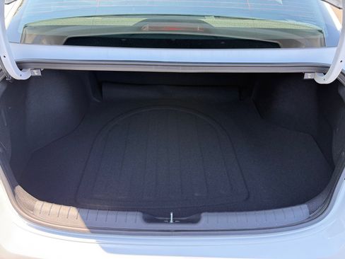 Certified 2026 Hyundai Elantra Sport FWD image 17