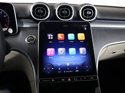 Certified 2025 Mercedes-Benz C 300 4MATIC Sedan image 21