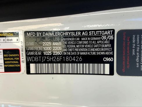 Used 2006 Mercedes-Benz CLK 500 Coupe image 32