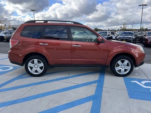 Used 2010 Subaru Forester 2.5X Limited image 5