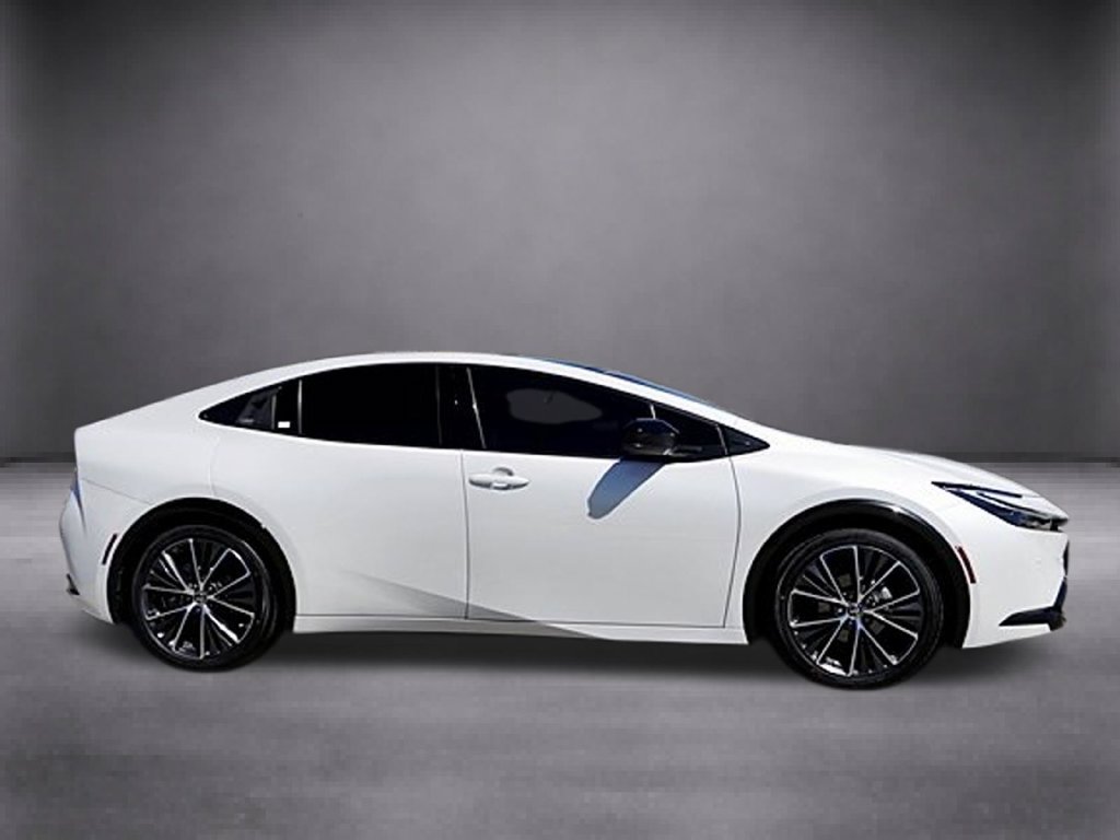 Used 2023 Toyota Prius Limited FWD image 3
