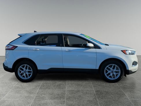 Used 2022 Ford Edge SEL image 6