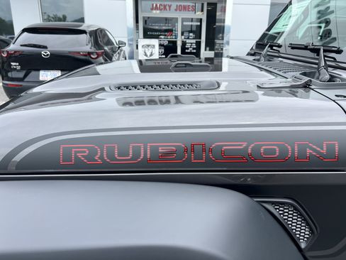Used 2026 Jeep Gladiator Rubicon AWD/4WD image 7