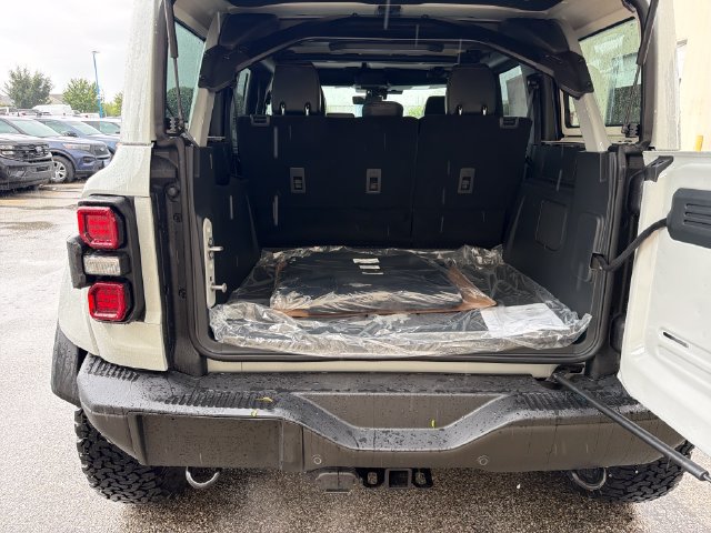 New 2026 Ford Bronco Raptor w/ Interior Carbon Fiber Pack AWD/4WD image 8
