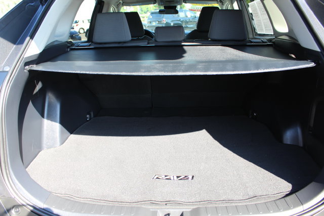 Certified 2025 Toyota RAV4 XLE AWD/4WD image 28
