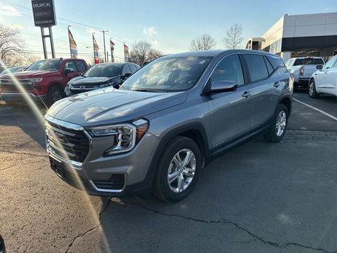 Certified 2024 GMC Terrain SLE image 10