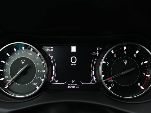 Used 2022 Maserati Levante Modena image 23