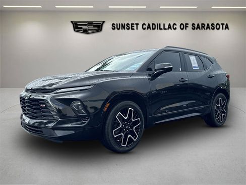 Used 2023 Chevrolet Blazer RS w/ Driver Confidence II Package FWD image 8