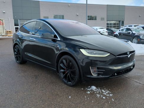 Used 2017 Tesla Model X P100D image 2