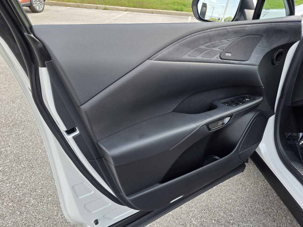 Certified 2023 Lexus RX 350 w/ Accessory Package (Z1) AWD/4WD image 16