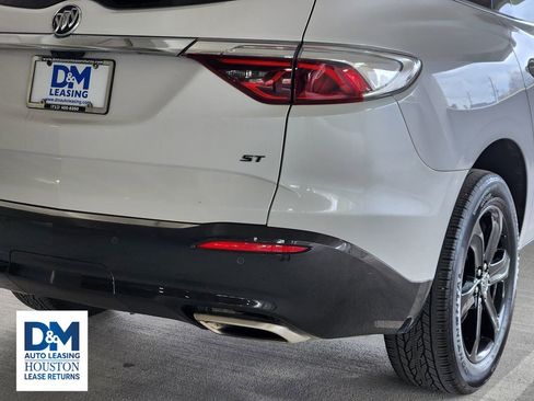 Used 2024 Buick Enclave Essence w/ Sport Touring Edition image 16