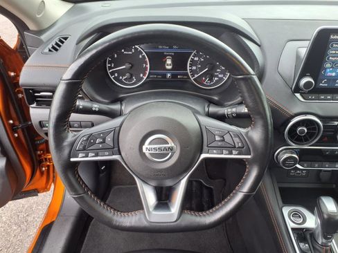 Used 2023 Nissan Sentra SR w/ SR Premium Package image 15