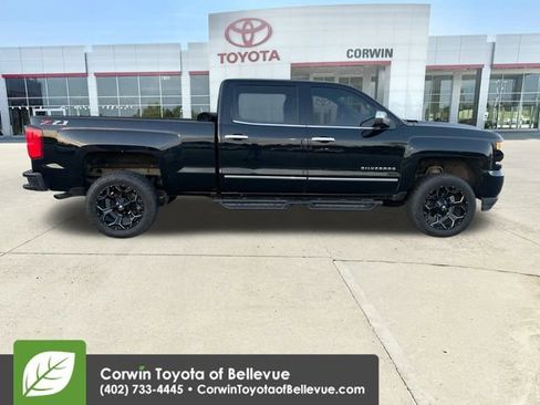 Used 2018 Chevrolet Silverado 1500 LTZ Z71 w/ LTZ Plus Package image 9