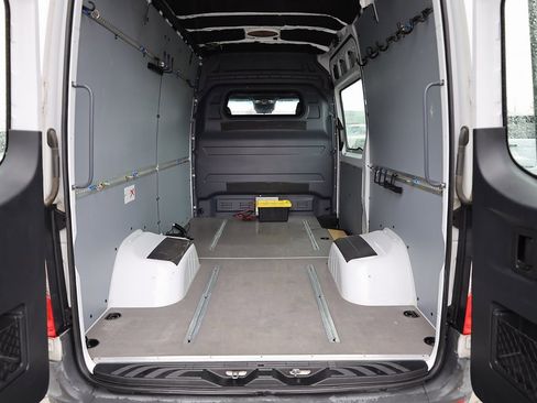Used 2019 Mercedes-Benz Sprinter 144 Cargo image 19
