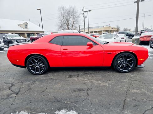 Used 2023 Dodge Challenger R/T w/ Plus Package image 16