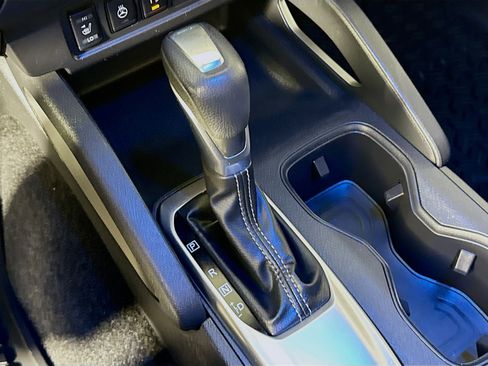 Used 2022 Nissan Frontier SV image 19