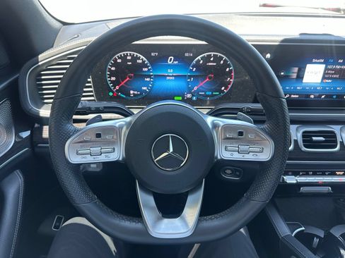 Used 2022 Mercedes-Benz GLS 450 4MATIC image 3