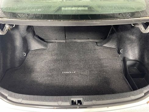 Used 2010 Toyota Corolla LE image 12