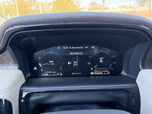 Used 2023 Lincoln Nautilus Reserve w/ Equipment Group 202A image 29