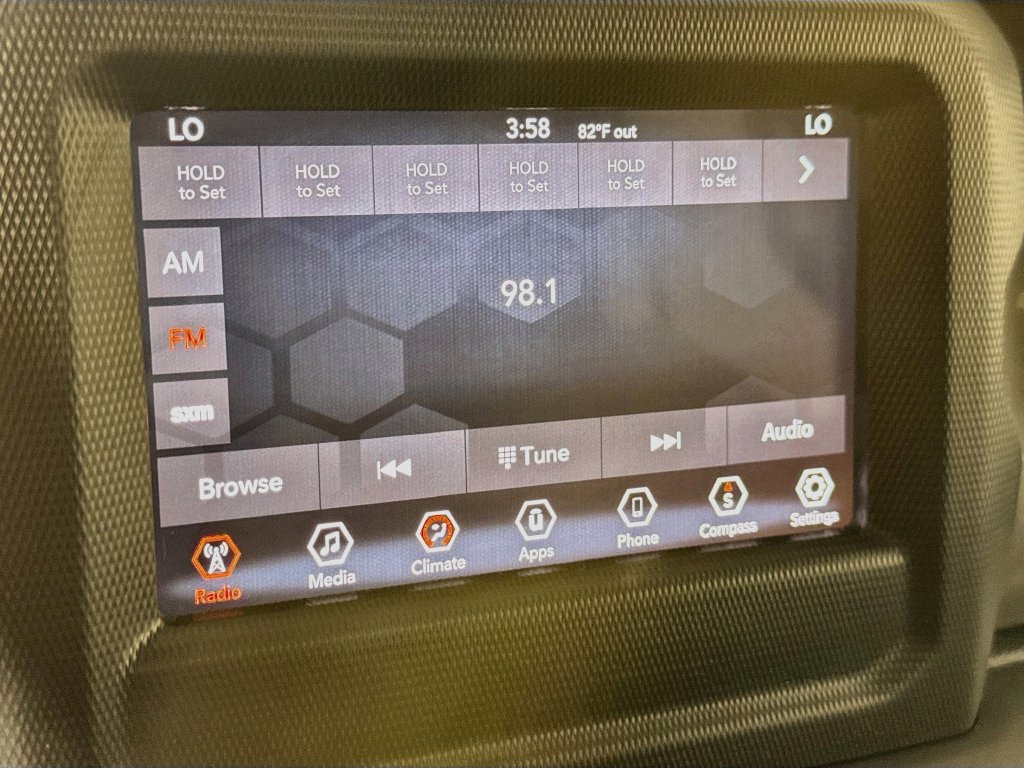 Used 2019 Jeep Wrangler Unlimited Sahara AWD/4WD image 18