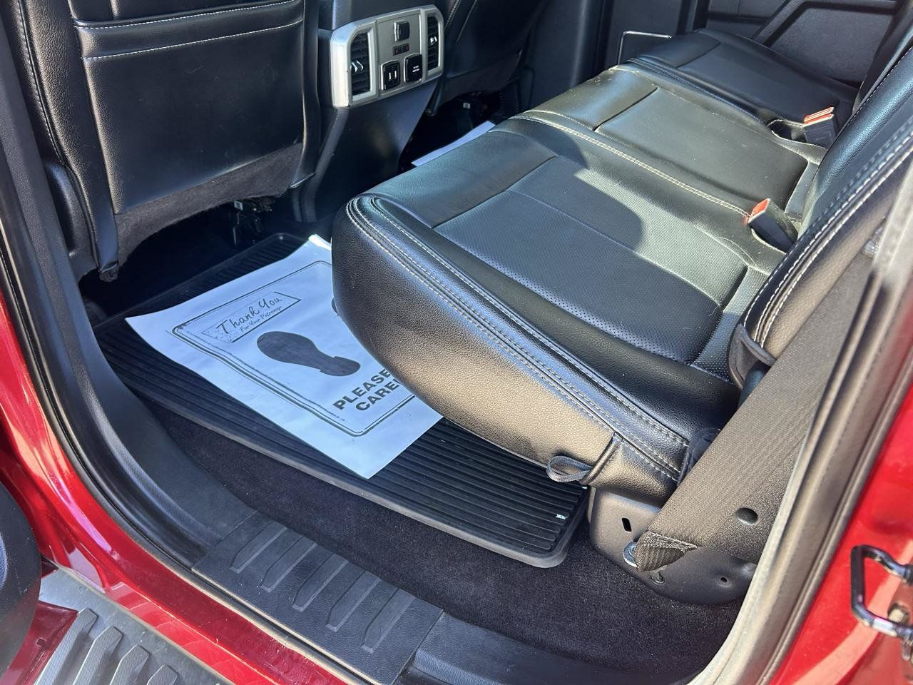 Used 2019 Ford F150 Lariat w/ Equipment Group 502A Luxury AWD/4WD image 9