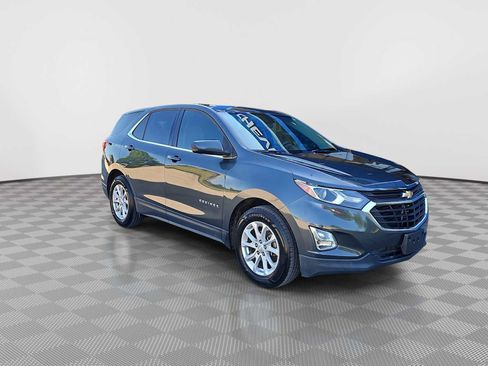 Used 2018 Chevrolet Equinox LT FWD image 3
