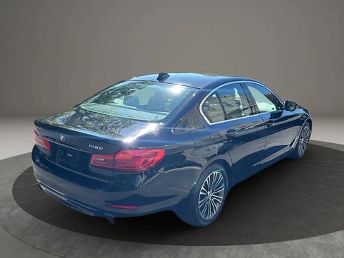 Used 2019 BMW 530i xDrive w/ Convenience Package image 11