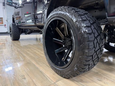 Used 2017 Ford F250 Lariat w/ Lariat Ultimate Package image 9