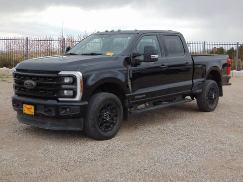 Used 2024 Ford F350 Lariat w/ Lariat Ultimate Package image 8