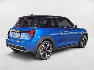Used 2025 MINI Cooper 2-Door Hardtop FWD video 2
