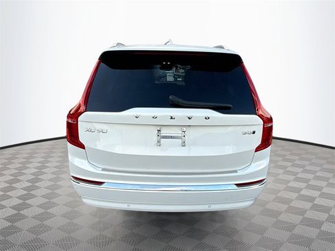 Used 2023 Volvo XC90 B5 Plus w/ Protection Package Premier image 7