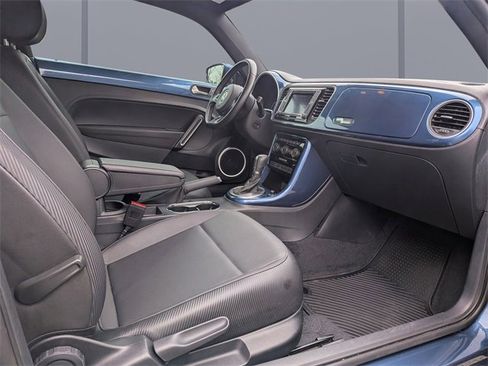 Used 2019 Volkswagen Beetle 2.0T SE image 14
