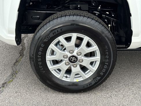 New 2026 Toyota Tacoma SR5 image 6