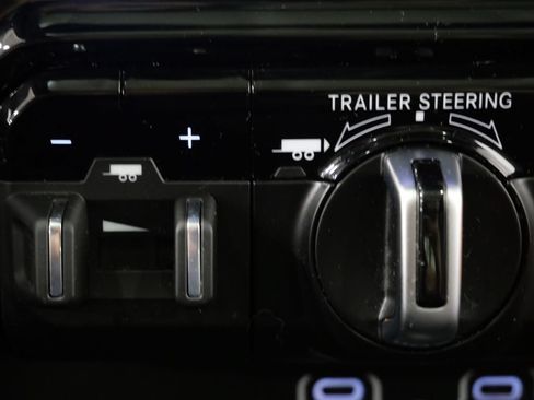 Used 2023 RAM 1500 Limited w/ Trailer Tow Group AWD/4WD image 19