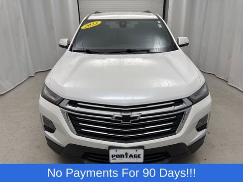 Used 2023 Chevrolet Traverse LT image 7