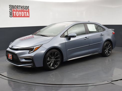 Used 2024 Toyota Corolla SE w/ SE Premium Package FWD image 8