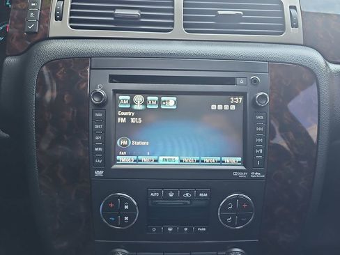 Used 2013 GMC Yukon Denali AWD/4WD image 25