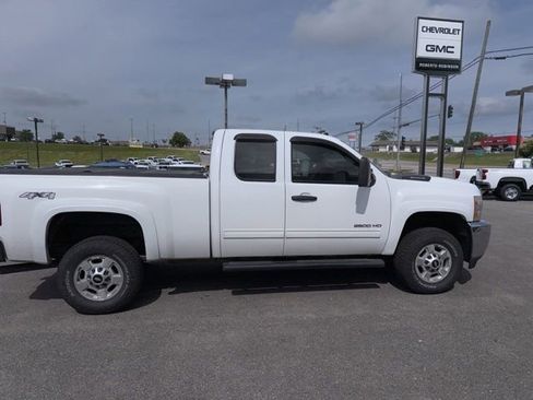Used 2013 Chevrolet Silverado 2500 LT w/ Convenience Package AWD/4WD image 11