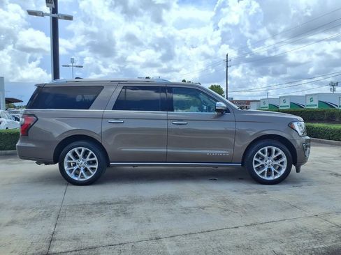 Used 2019 Ford Expedition Max Platinum RWD image 8