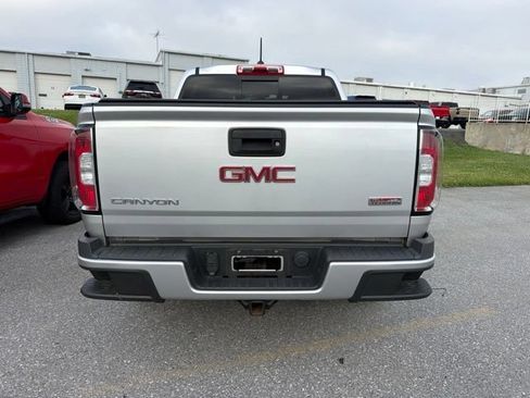 Used 2017 GMC Canyon SLE w/ All Terrain X Package AWD/4WD image 5